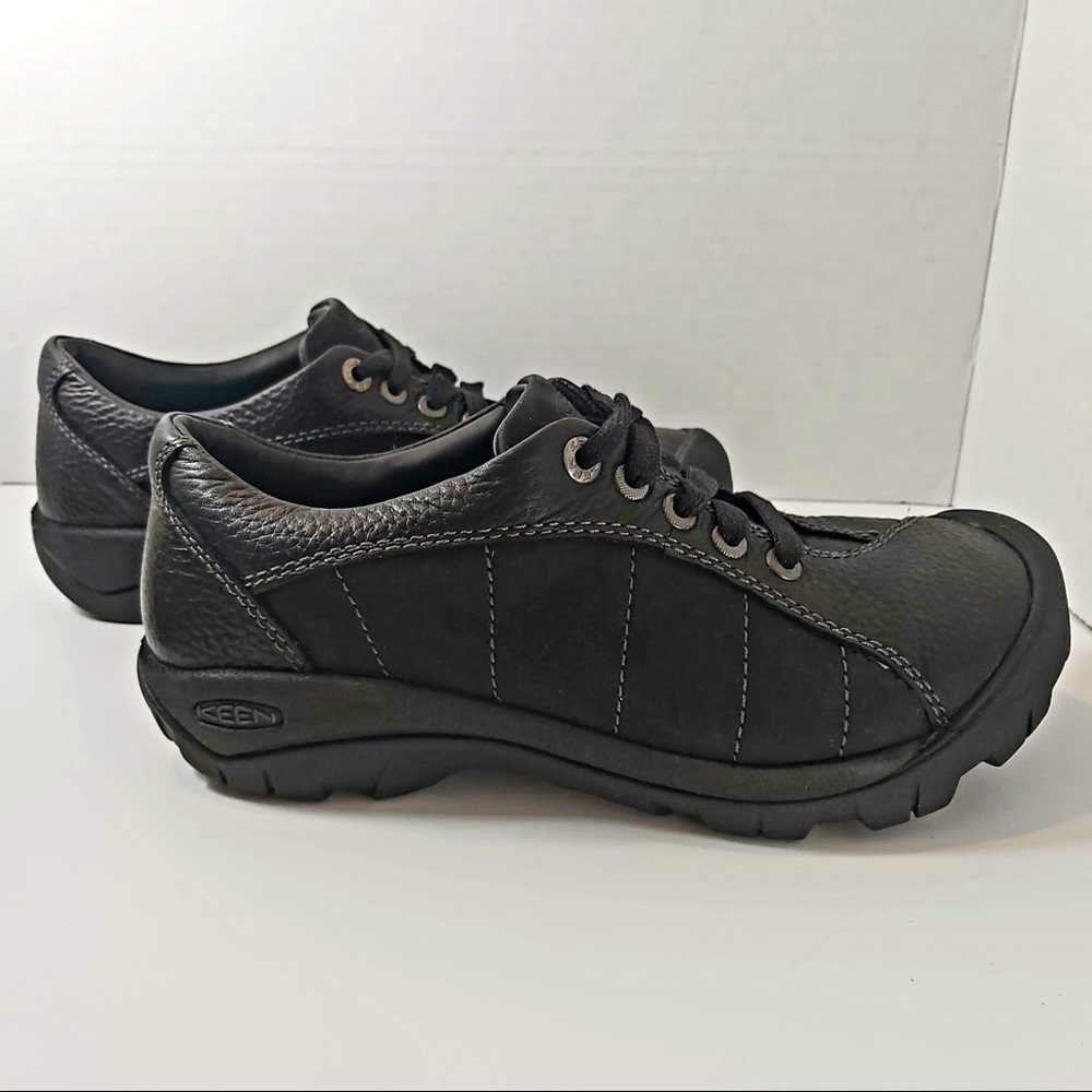 3/$45 Keen black leather and suede sneakers shoes